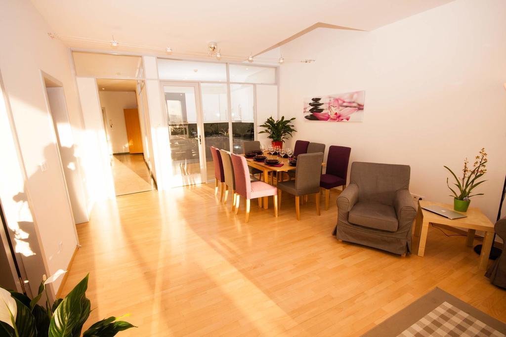 Wenceslas Square Lofts Прага Экстерьер фото