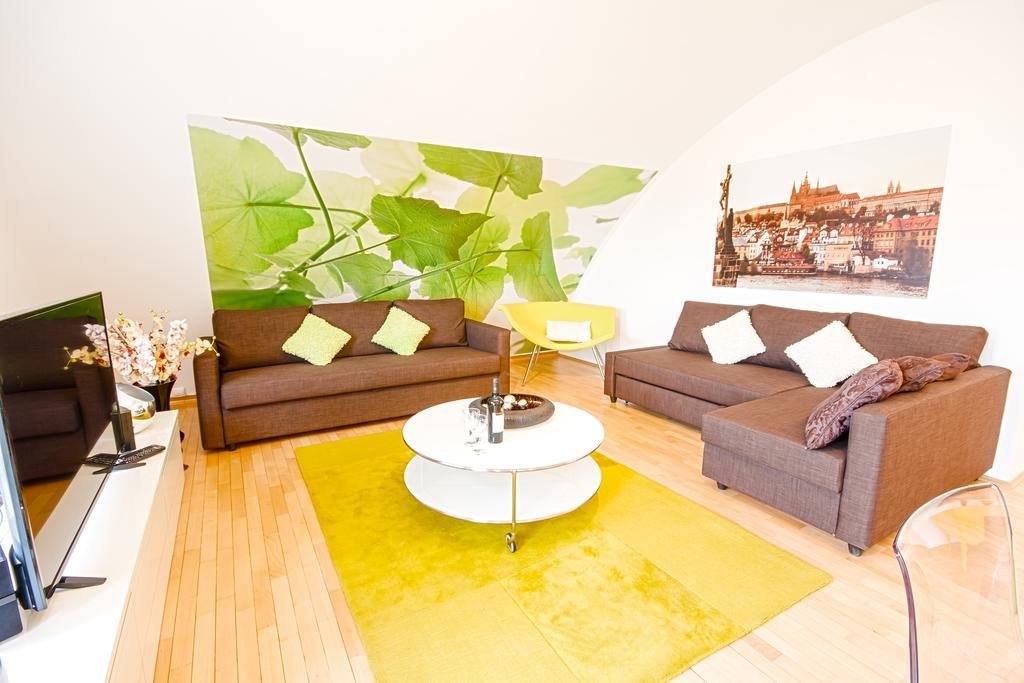 Wenceslas Square Lofts Прага Экстерьер фото