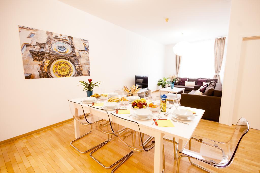 Wenceslas Square Lofts Прага Экстерьер фото