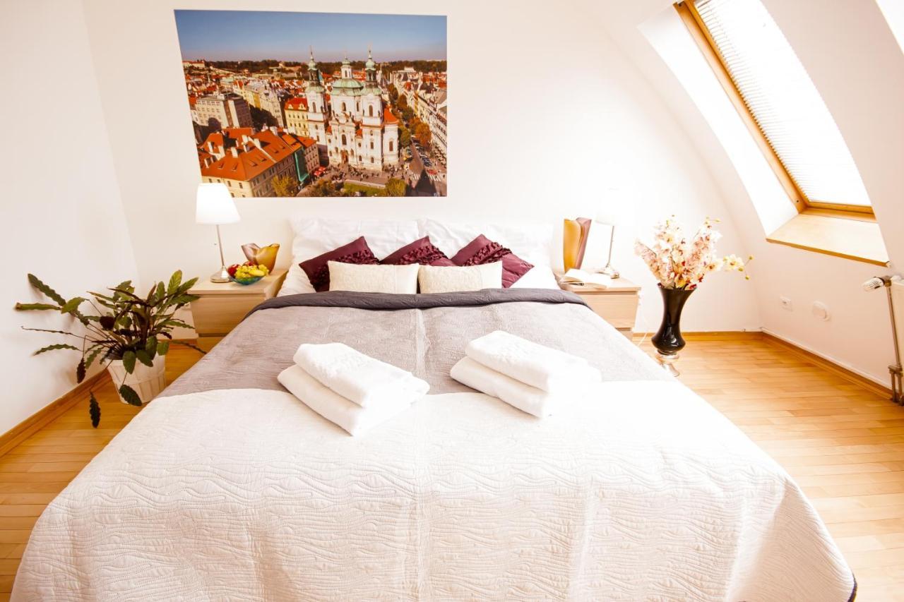 Wenceslas Square Lofts Прага Экстерьер фото